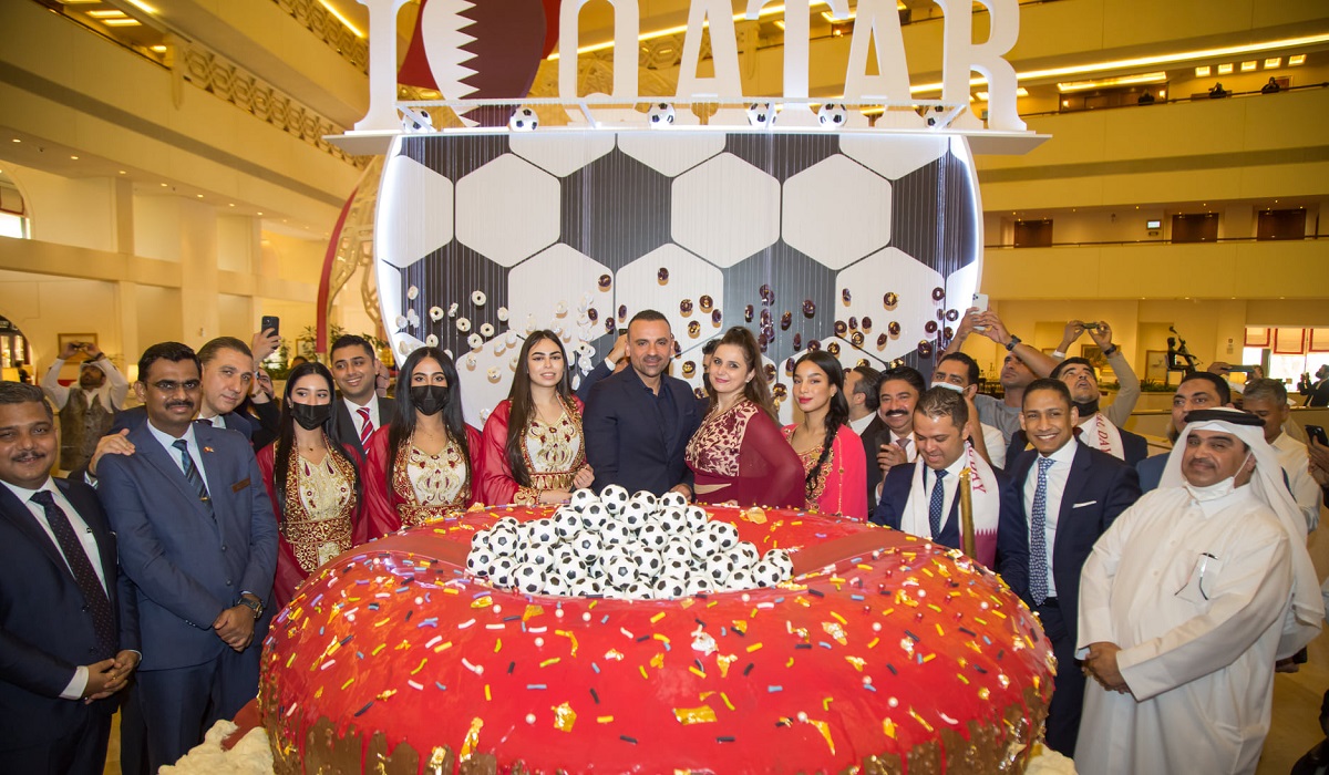  Sheraton Grand Doha celebrates National Day with a 2022 kg Giant Cake